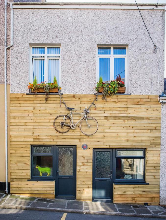 James' Place At Dowlais Apartment *